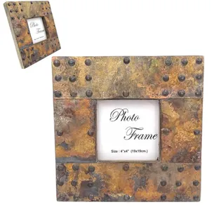 Drewniana ramka na zdjęcia z blachą A-1106 10x10 cm