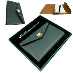 Elegancki zestaw upominkowy: notes skórzany A6 z długopisem w pudełku prezentowym EE8