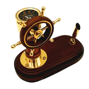 Zestaw na biurko koło sterowe z kompasem i uchwytem na długopis, drewno i mosiądz TT017