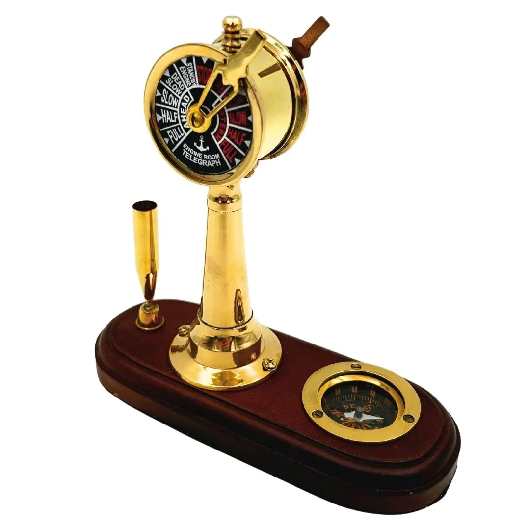 Elegancki zestaw na biurko z telegrafem maszynowym, kompasem i uchwytem na długopis TT018