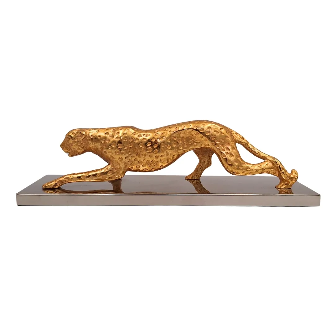 Figurka dekoracyjna lampart złoty 42 cm na srebrnej podstawie glamour loft