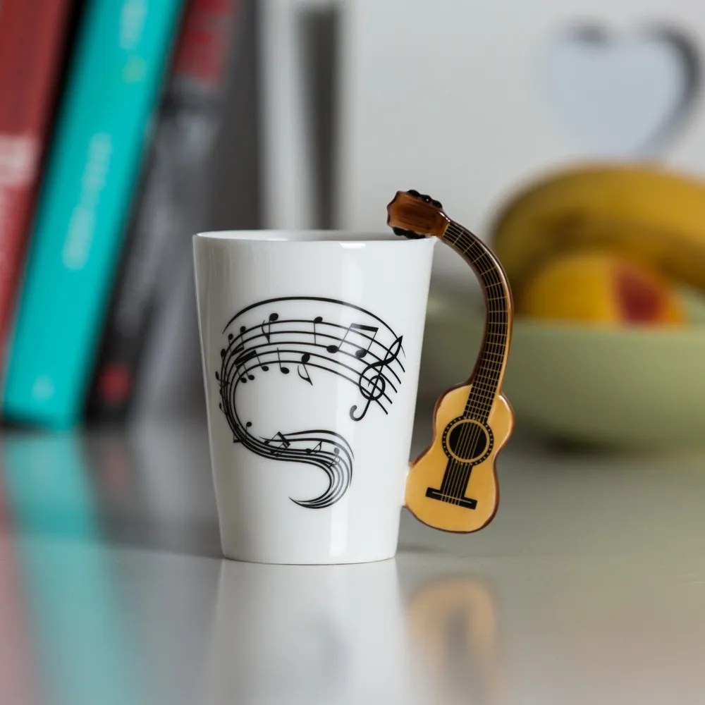 Kubek muzyka z uchwytem Gitara Klasyczna – prezent dla gitarzysty