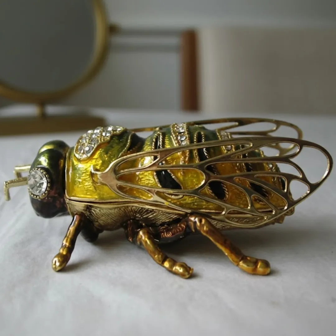 Szkatułka na biżuterię pszczoła zdobiona kryształkami HX542