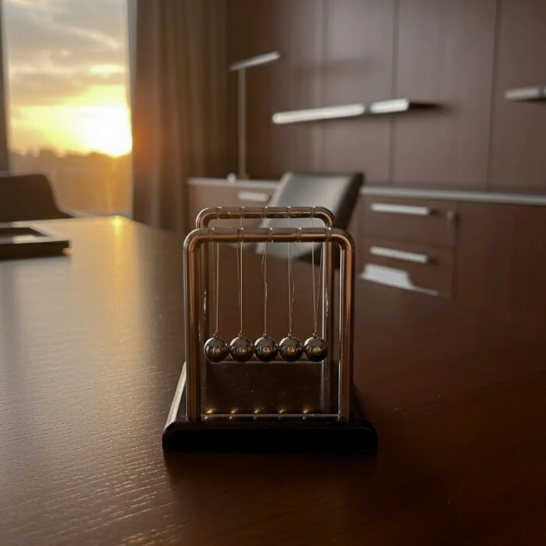 Wahadło Kulki Newtona na biurko – gadżet antystresowy YG002C